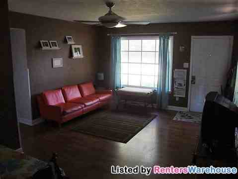 1022 69th St - Photo 2 of 15