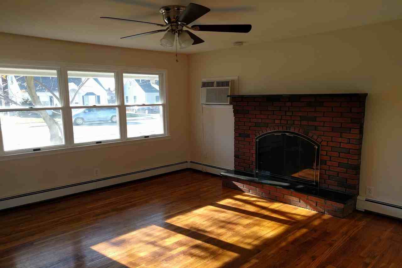 64 Nassau Ave - Photo 2 of 10