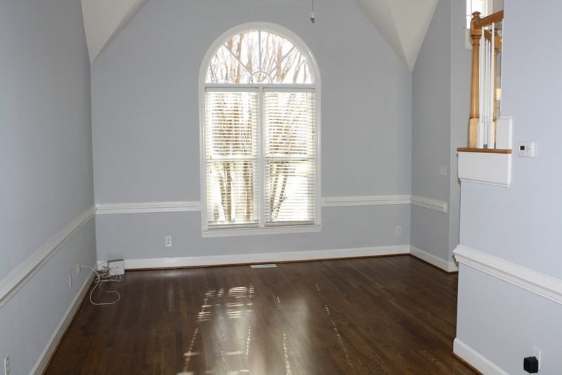 206 Halpen Dr - Photo 2 of 17