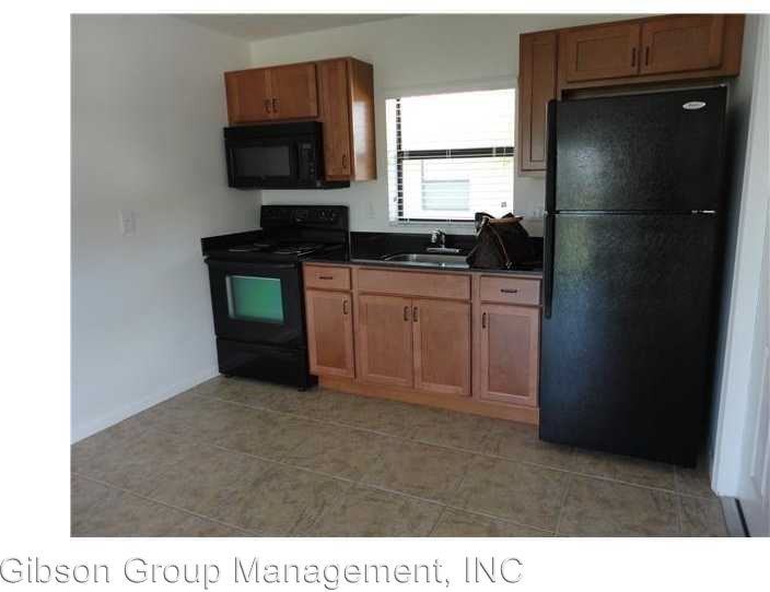 1045 NE 10TH AVE - Photo 2 of 8