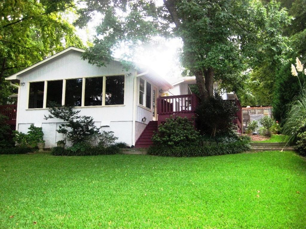 111 Pecan Point - Photo 2 of 15