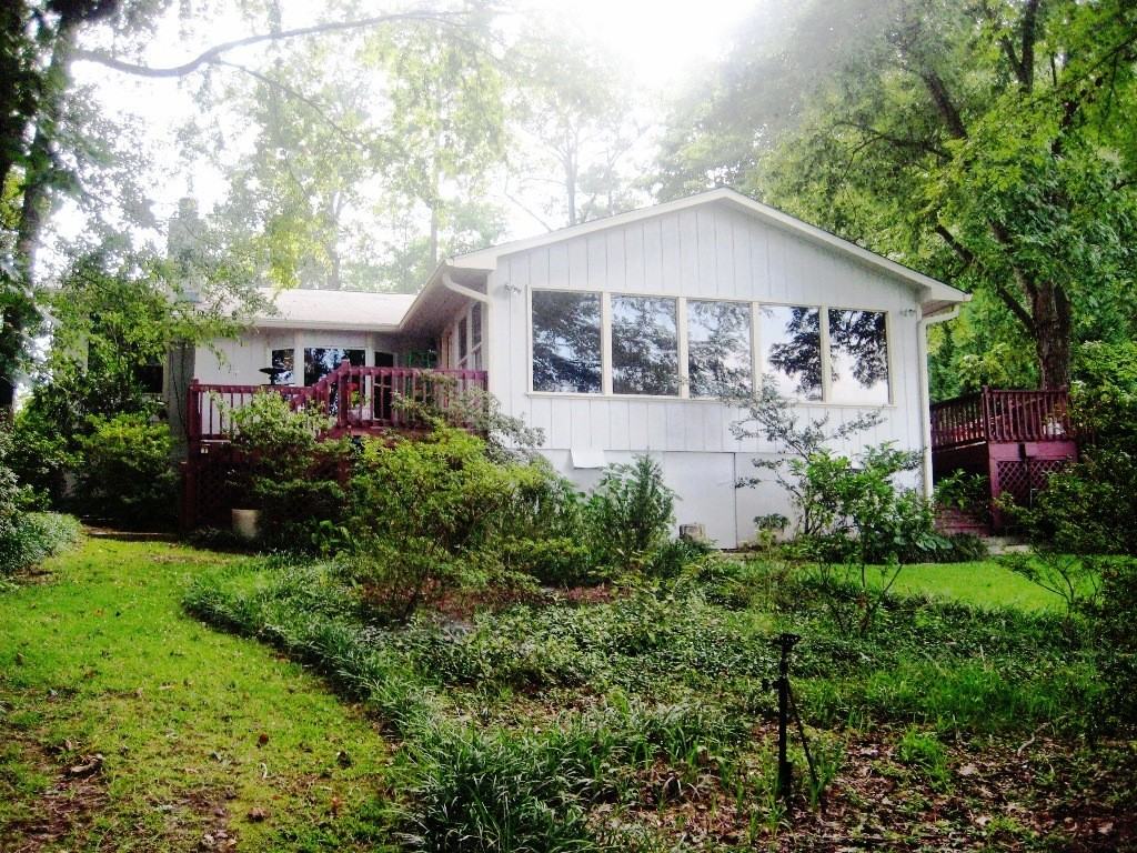 111 Pecan Point - Photo 3 of 15