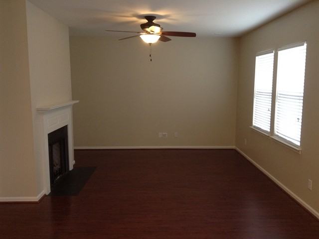 10221 Falling Leaf Dr NW - Photo 3 of 15