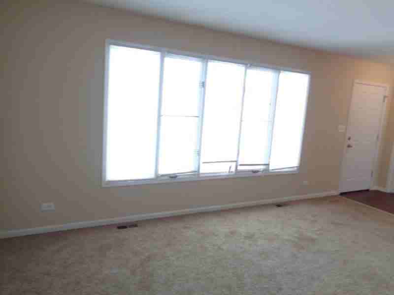 25601 S Linden Ave - Photo 3 of 28