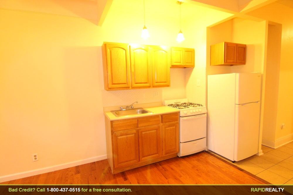 7166 69th Street - Photo 2 of 5
