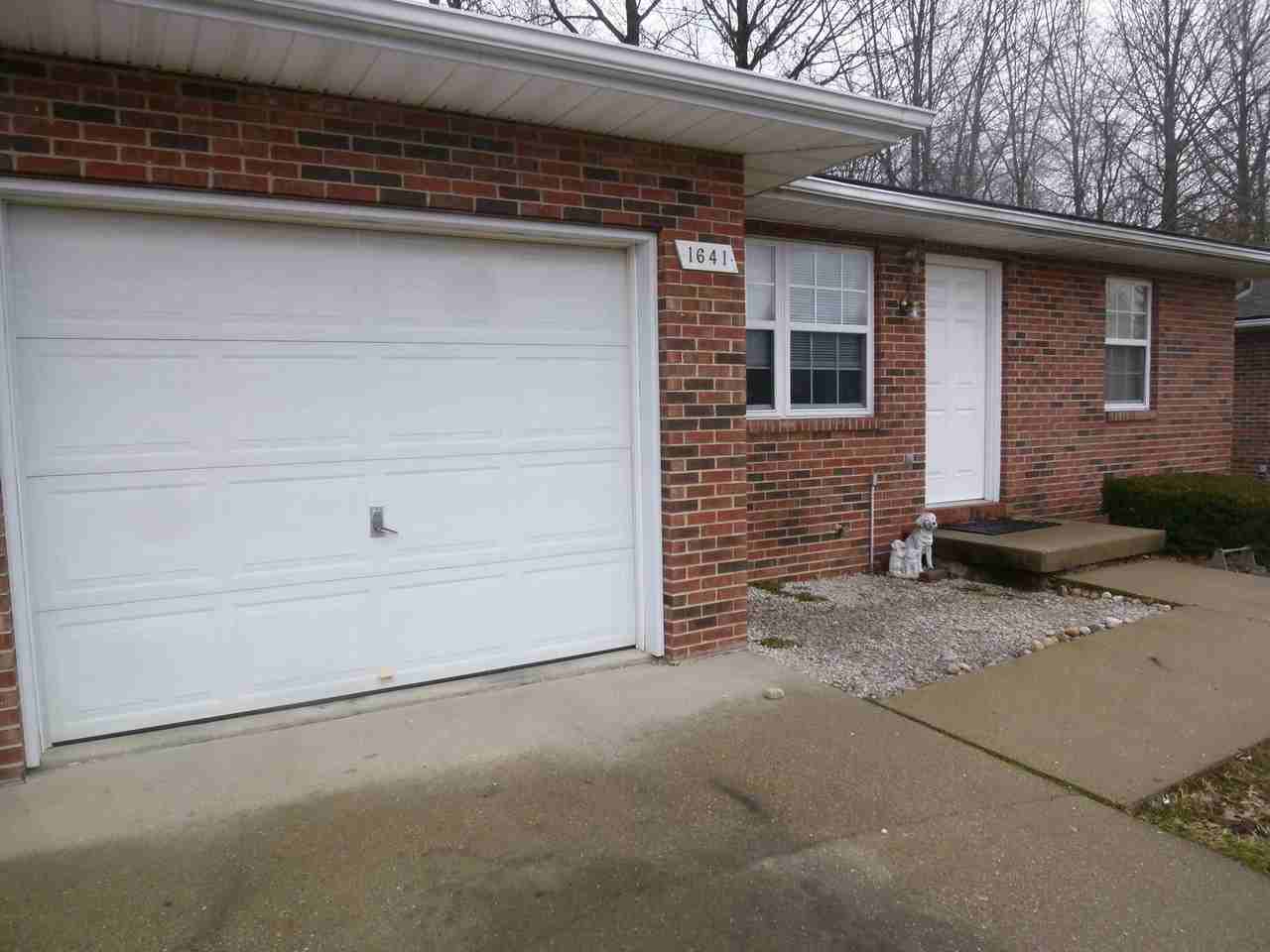 Country Walk 1601 - 1670 Country Walk Court - Photo 2 of 5