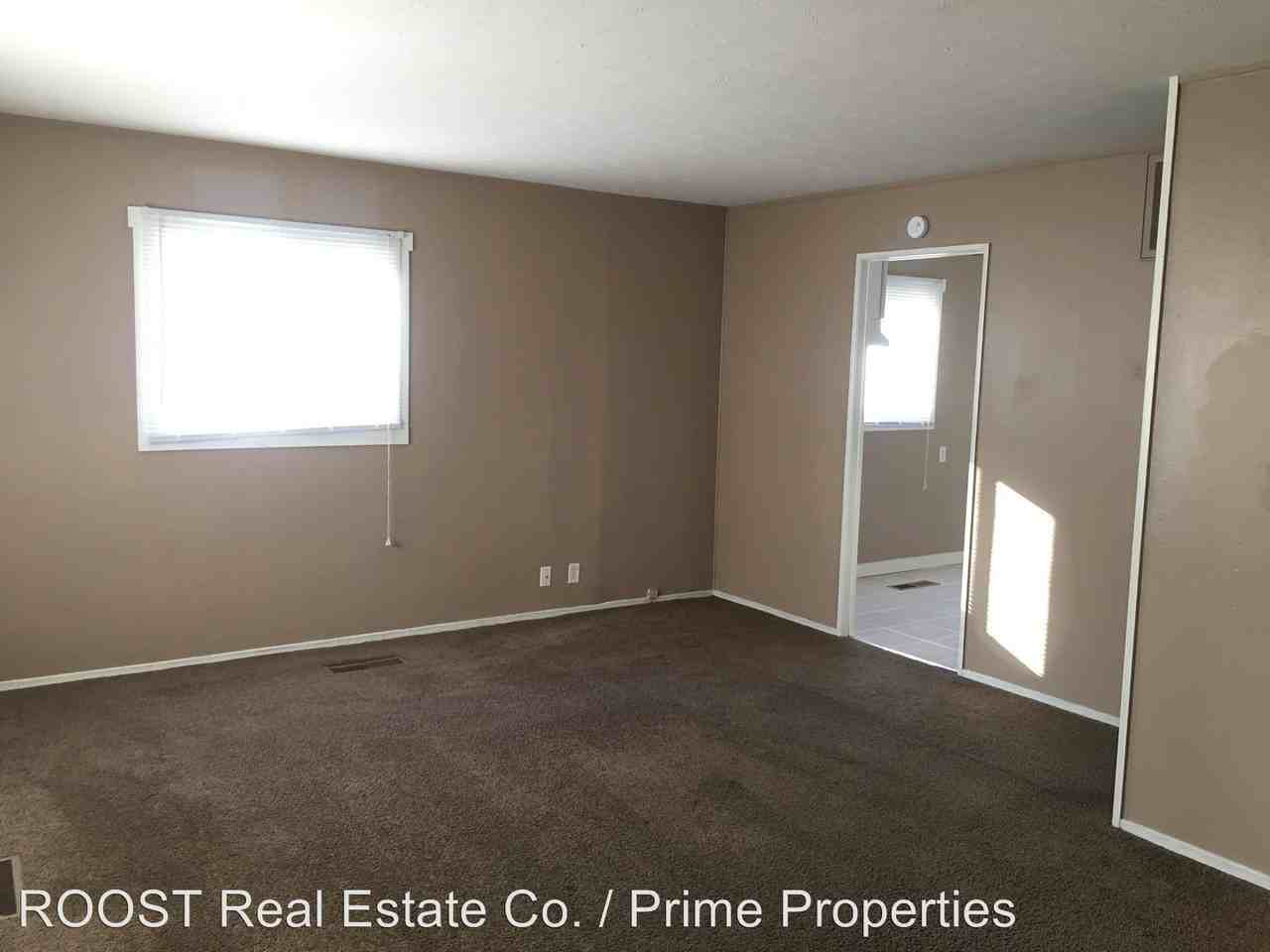 1832 Memorial Dr - Photo 2 of 12