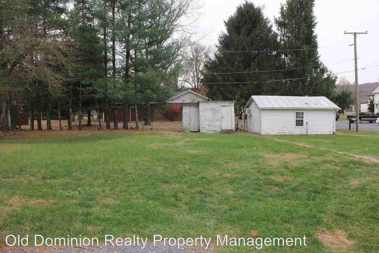 209 5th St - Photo 3 of 15