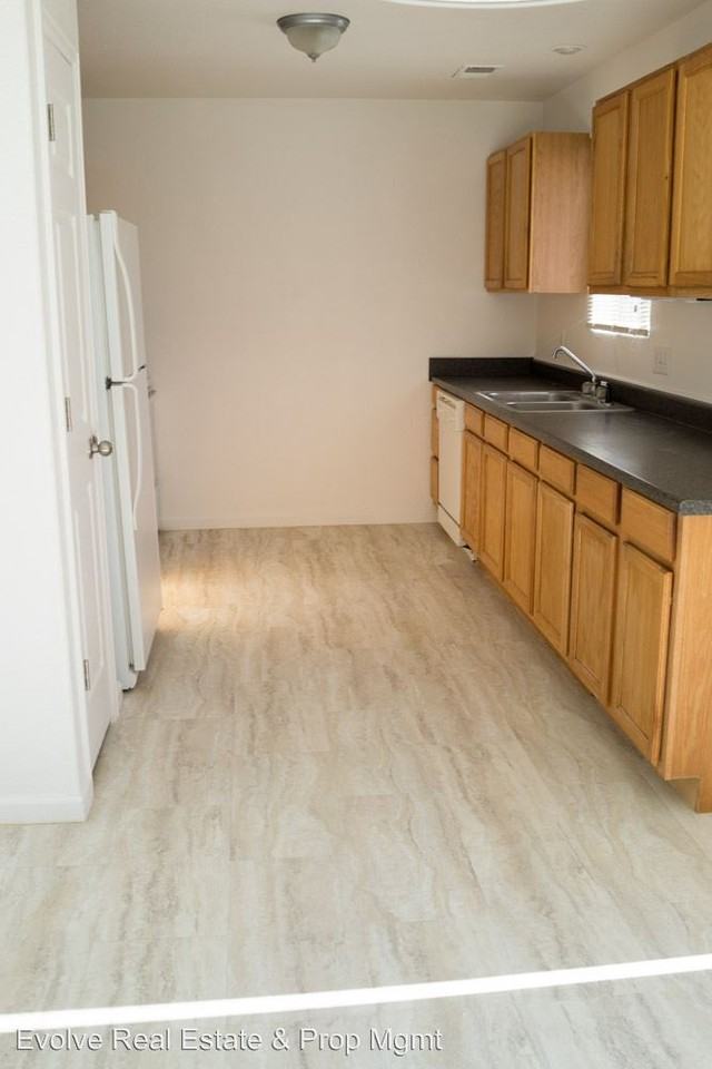 2170 W Baltic Pl - Photo 3 of 17