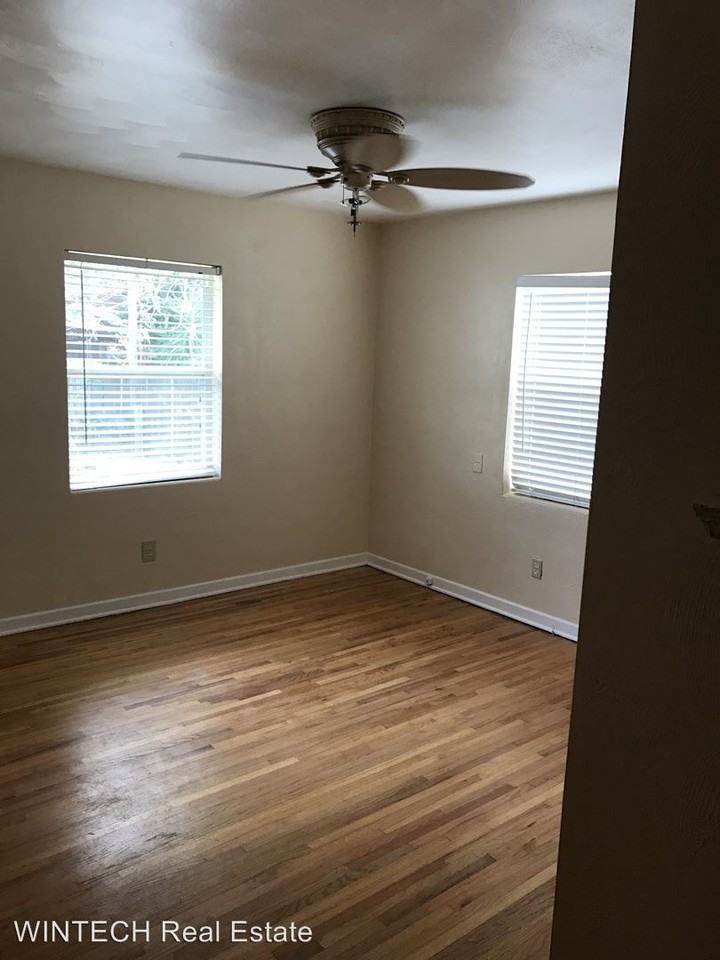 3112 Independence Ave - Photo 3 of 12