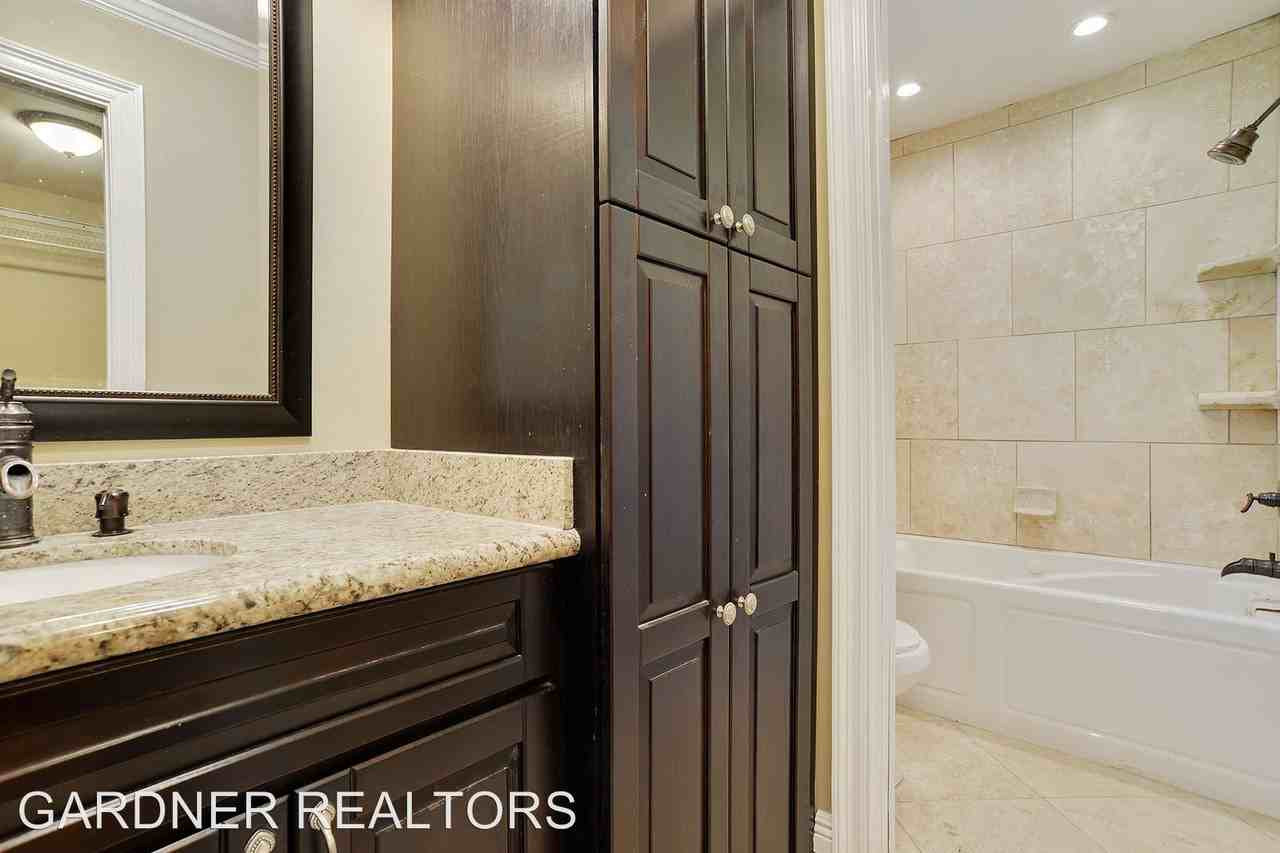 331 Devon Rd - Photo 3 of 10