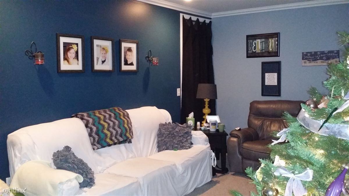 500-598 S Lake St - Photo 2 of 11