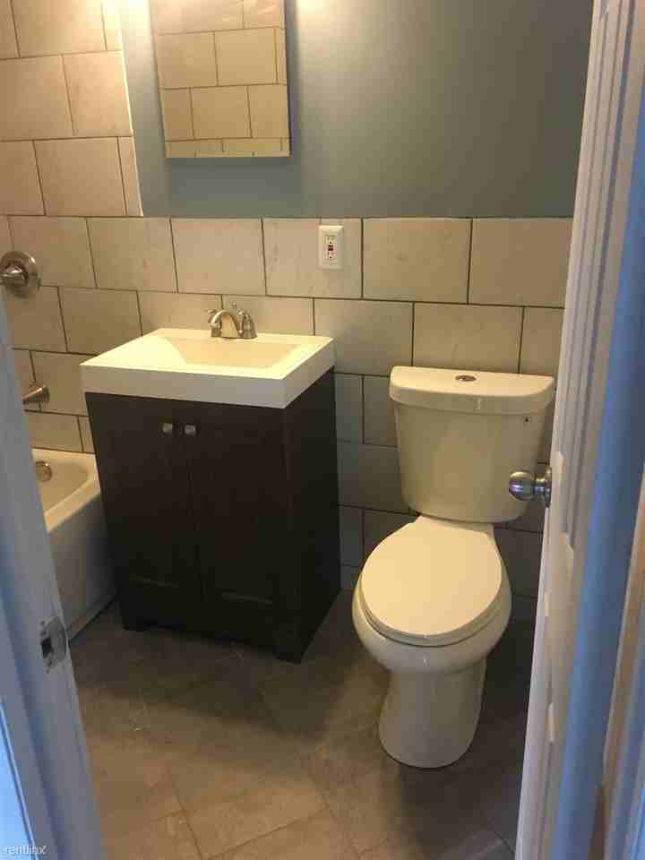 22 Redwood Dr #I - Photo 2 of 4