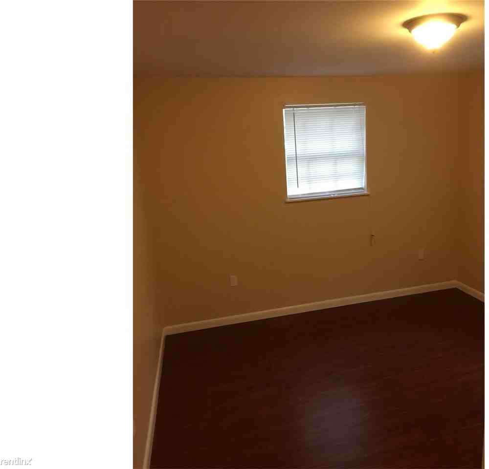 14220 NW 22nd Ave - Photo 3 of 7