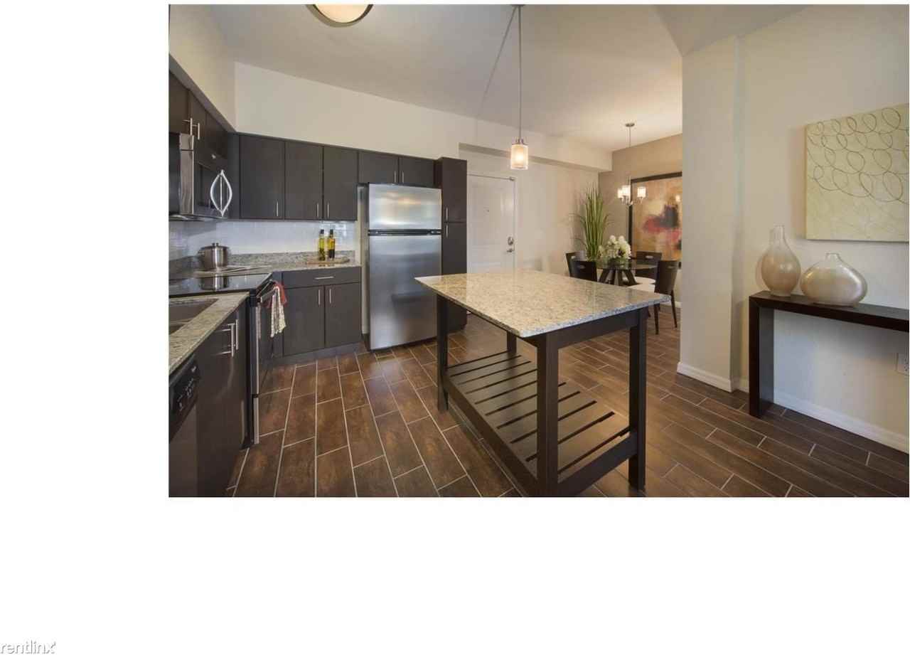 2263 Douglas Rd #331