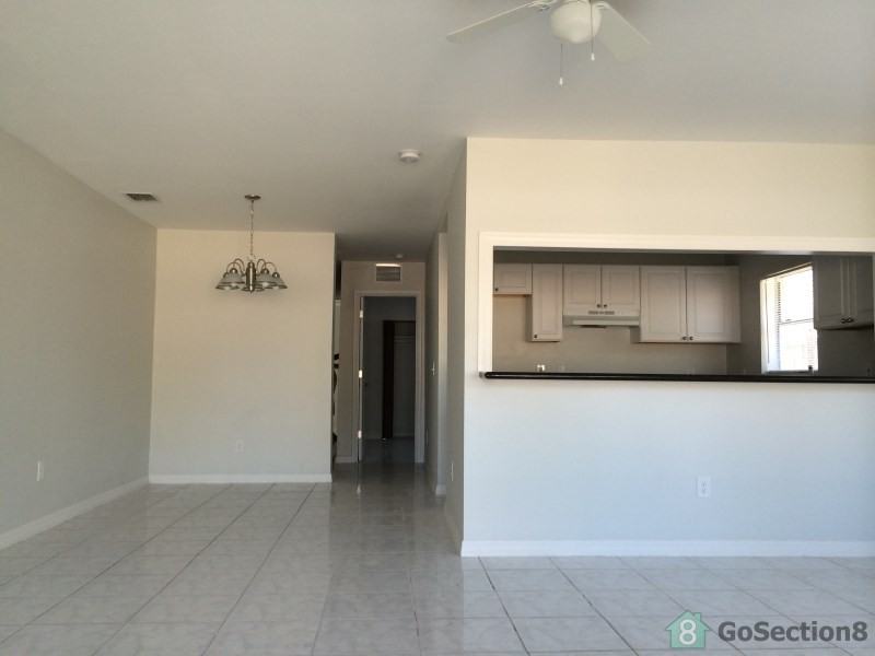 1414 NW 8th Ave - Photo 2 of 9