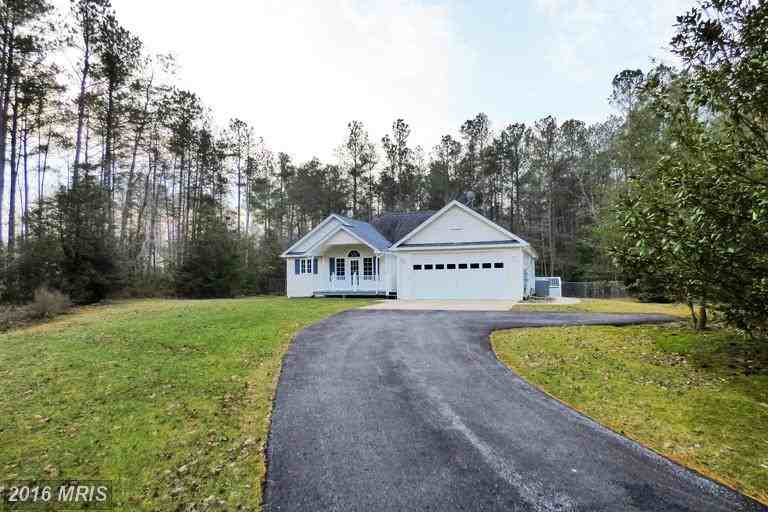 45923 Burns Dr - Photo 2 of 30