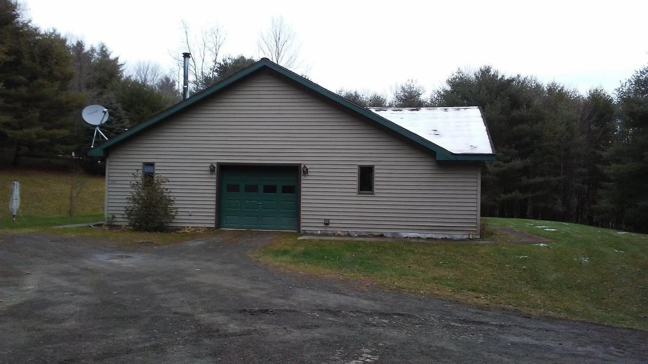 3885 Charlotte Creek Rd - Photo 2 of 11