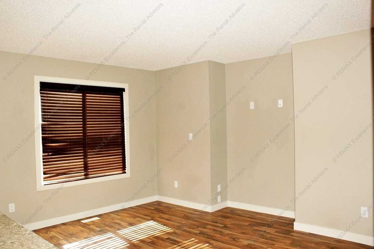 17357 8A Ave SW - Photo 2 of 19
