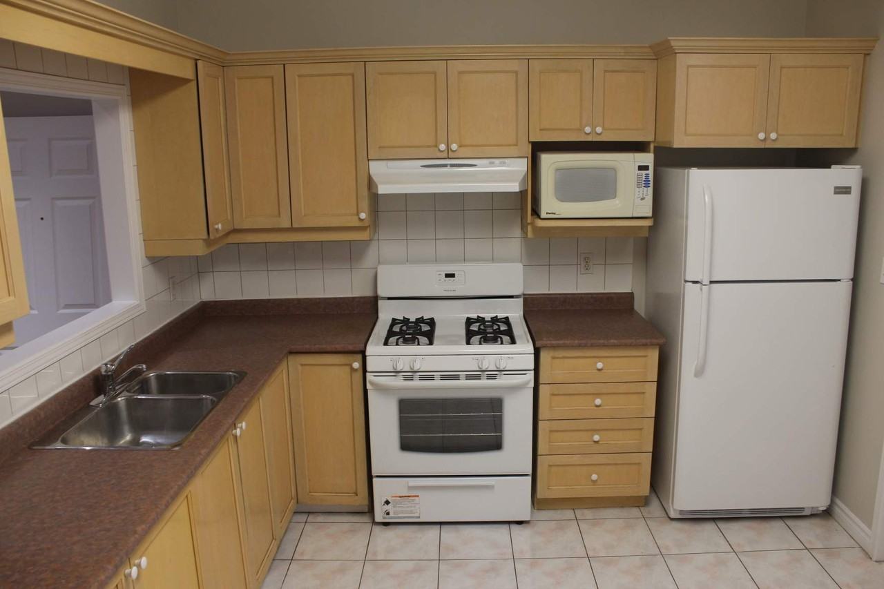 1206 Davenport Rd #1 - Photo 2 of 8