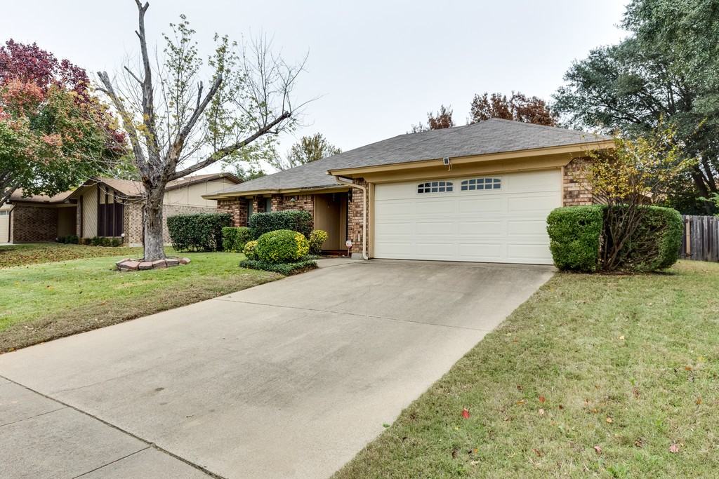 3416 Primrose Ln - Photo 3 of 32