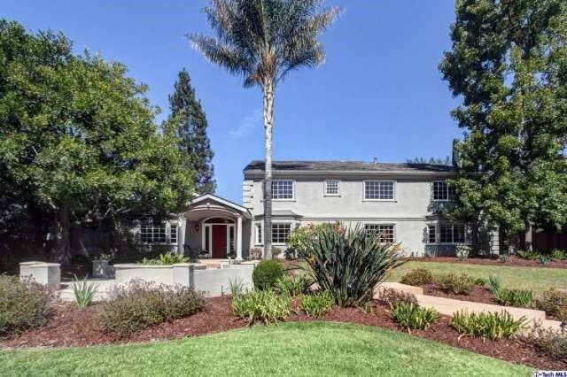 569 Woodland Rd - Photo 2 of 40