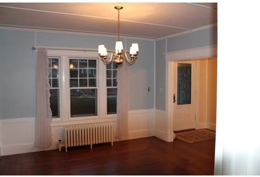 18 Winsor St - Photo 3 of 30