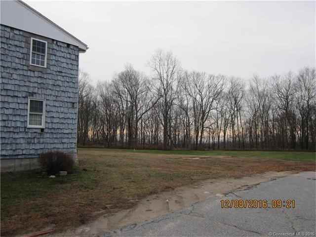 125-47 Horse Pond Rd #G - Photo 2 of 8