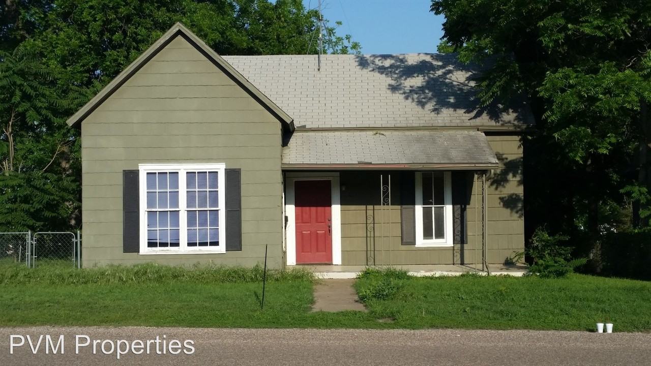 213 S Main St - Photo 2 of 7