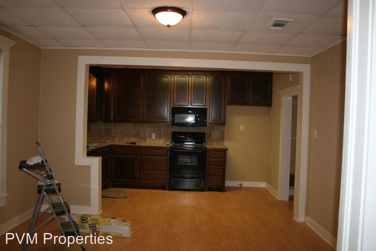 213 S Main St - Photo 3 of 7