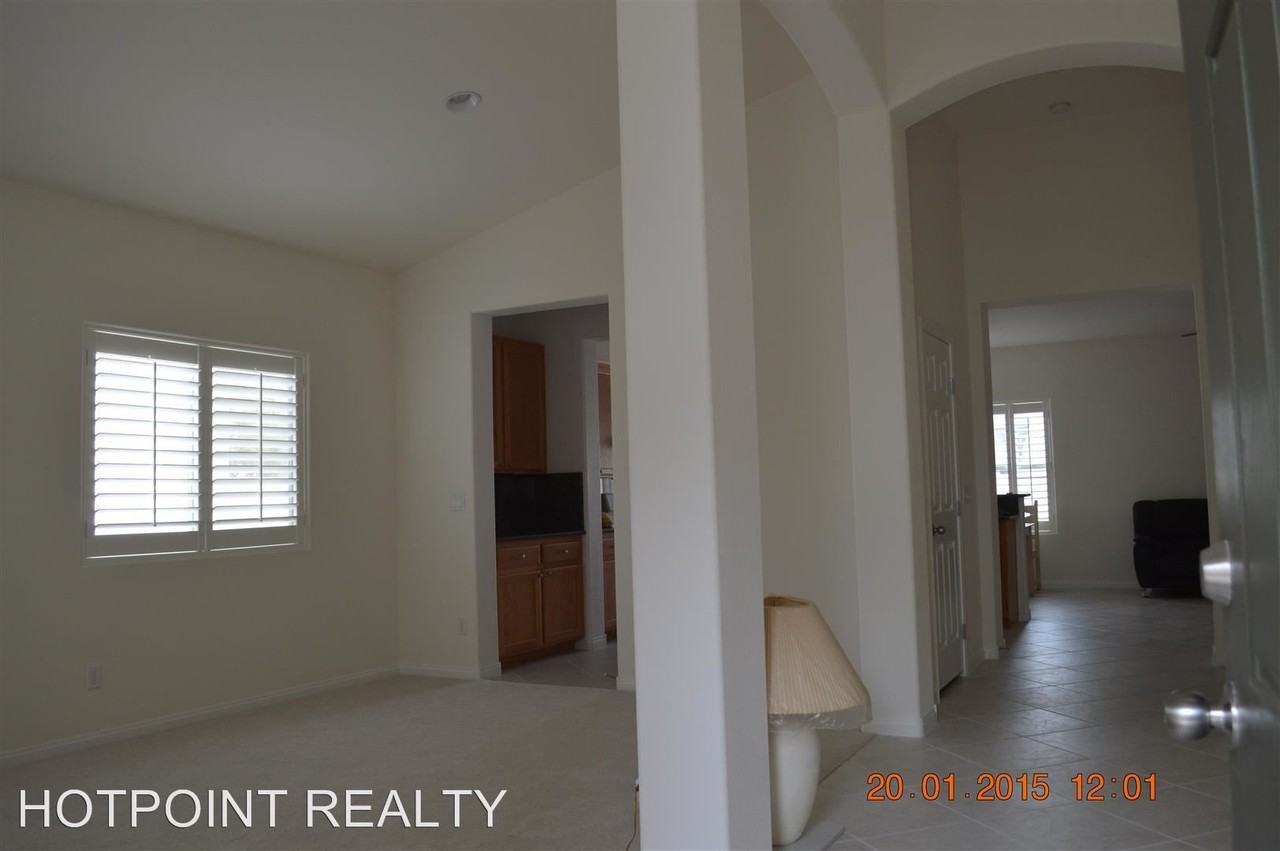 5220 Sweet William St - Photo 3 of 17
