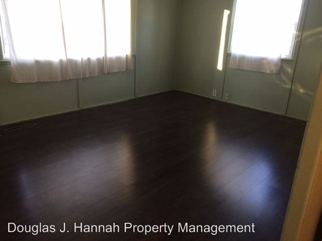 4529 N Forest Ave - Photo 2 of 10