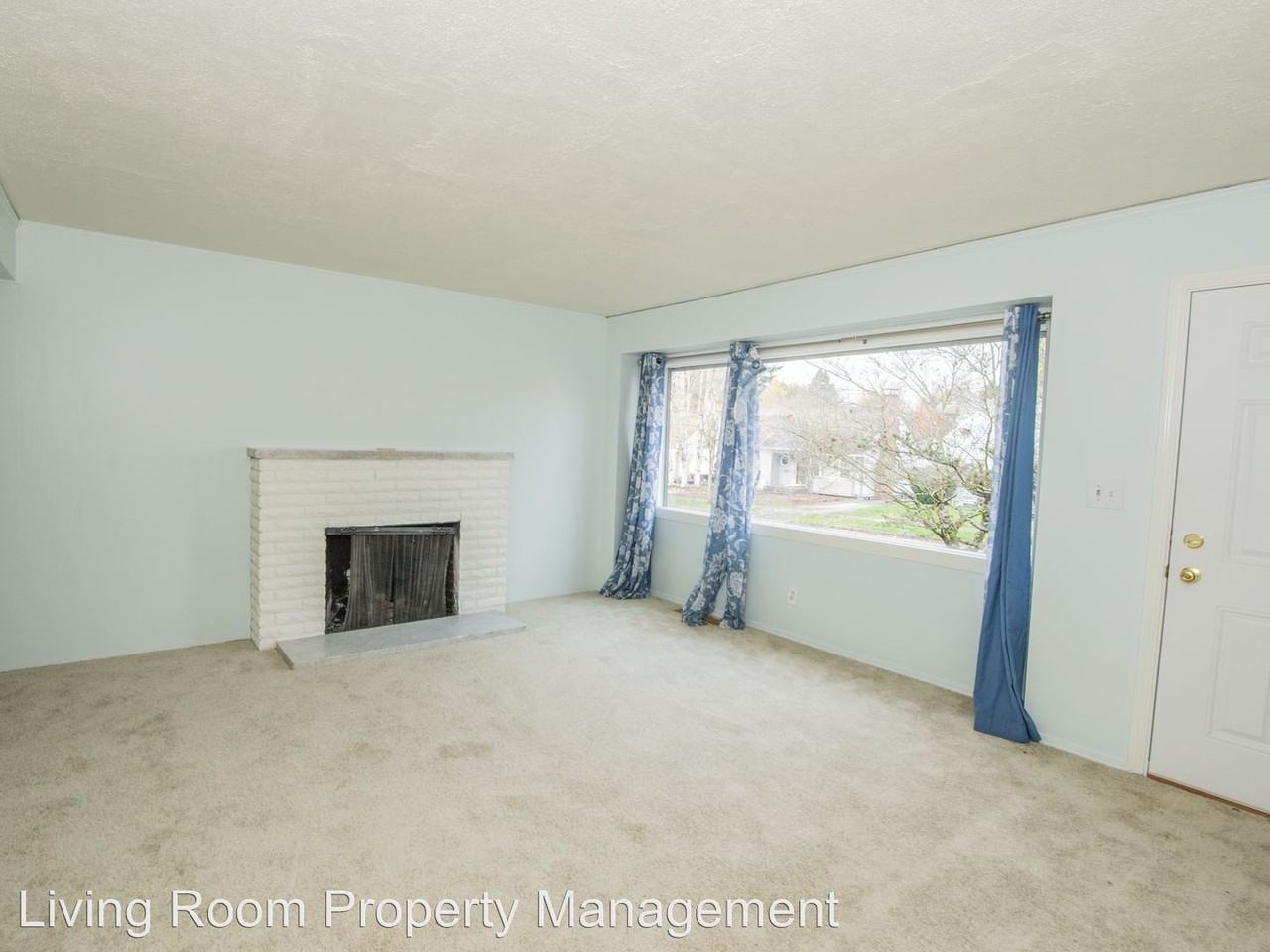 3740 SE Tibbetts St - Photo 3 of 19