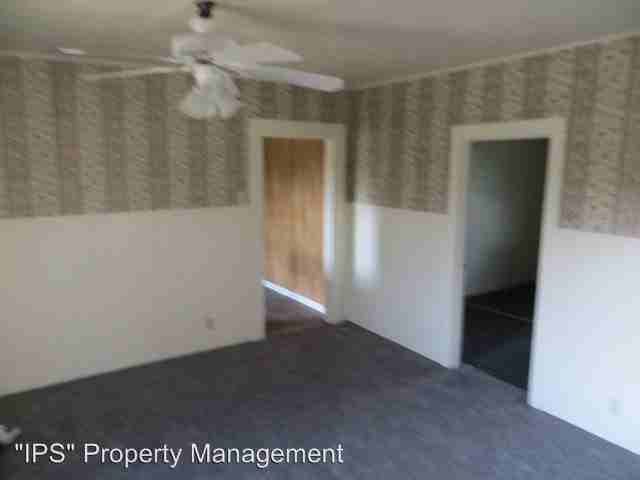 1167 N Trinity Ave - Photo 2 of 6