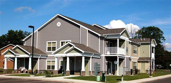 Beeline Apartments - Photo 2 of 25