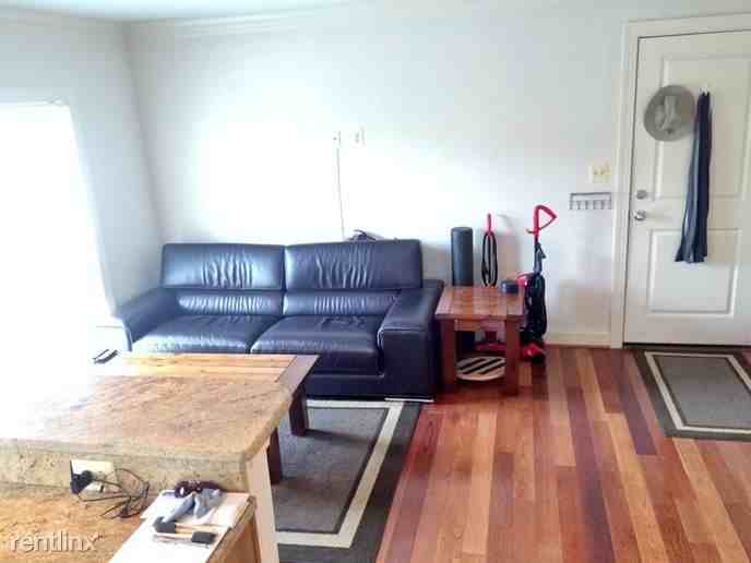 1219 Oronoco St - Photo 2 of 36