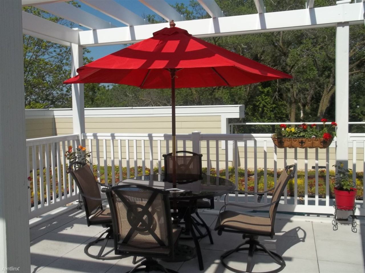 Burr Oaks Senior Apartments - Photo 3 of 10