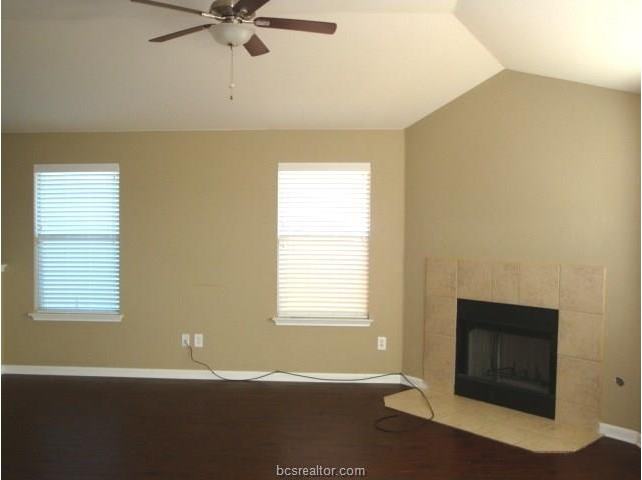 15234 Meredith Ln - Photo 3 of 11