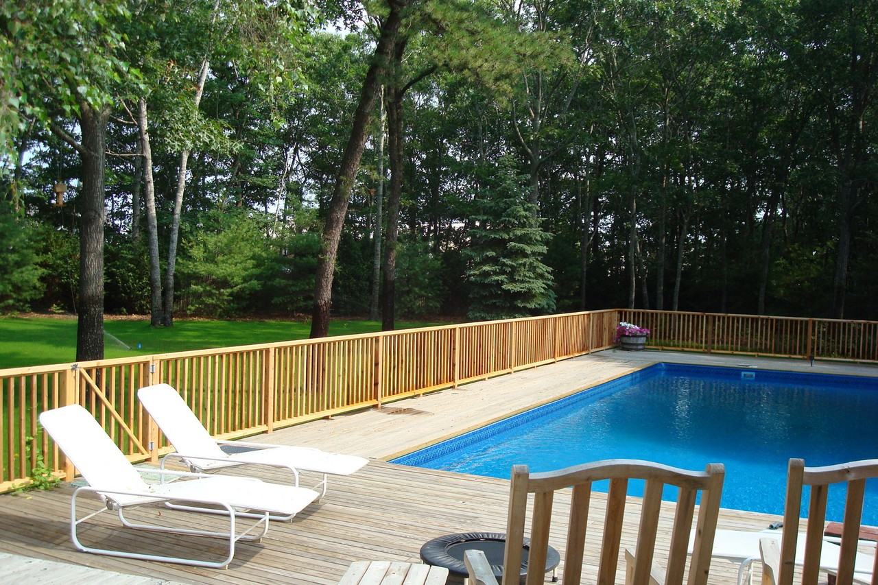 10 Oakwood Ct - Photo 2 of 16