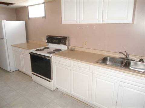 16407 88 Ave NW - Photo 3 of 6