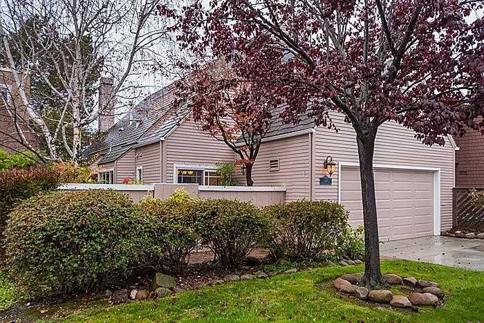 606 Bridgeport Ln - Photo 2 of 15