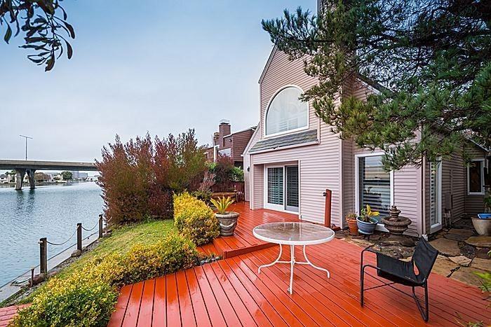 606 Bridgeport Ln - Photo 3 of 15