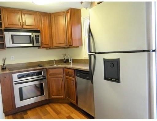 30 Standish Rd #B - Photo 2 of 10