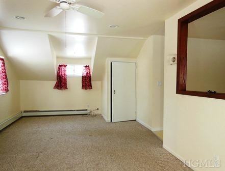 1483 Hayes Dr - Photo 2 of 8