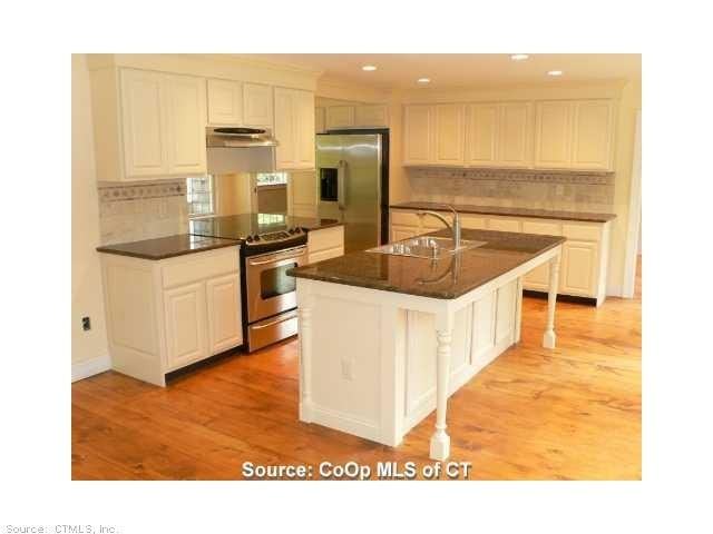 40 Cove Rd - Photo 2 of 2