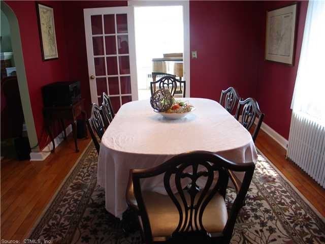 4 S Cove Ln - Photo 3 of 12