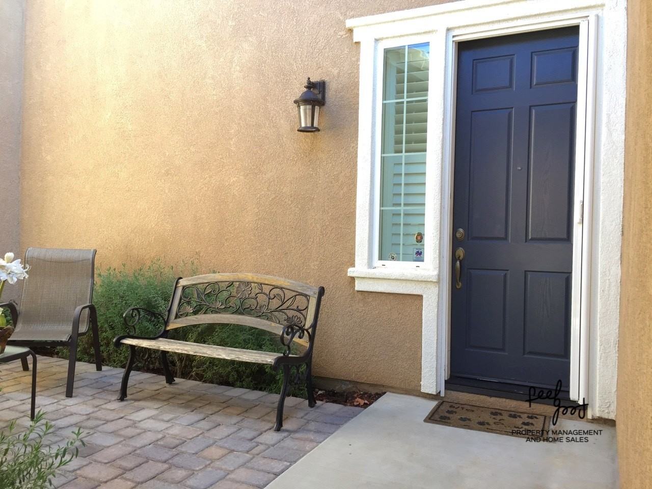 3089 Burnet Dr - Photo 3 of 36