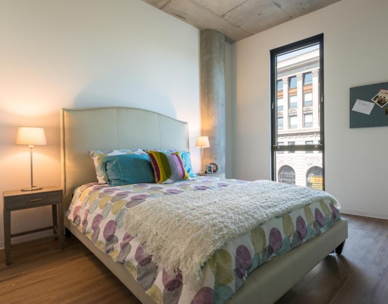 1600-1612 W Division St