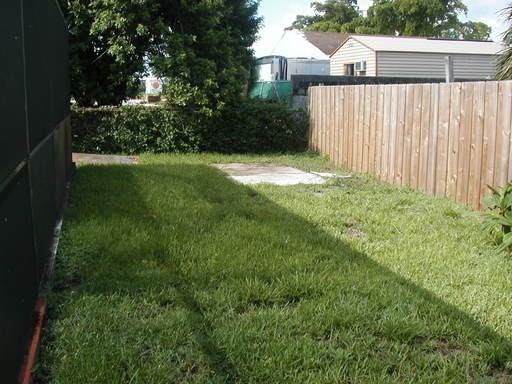 136 SW 14th Ave - Photo 3 of 13