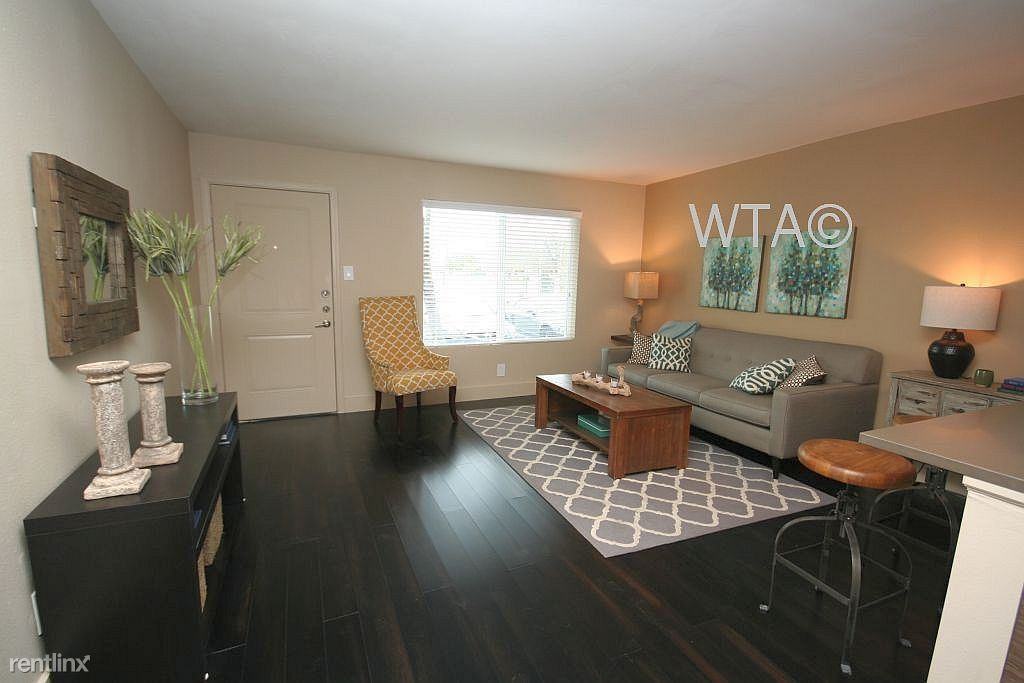 South East Austin - Photo 3 of 10